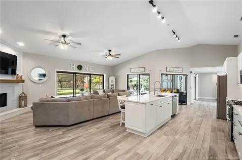 2980 NE Pinecrest Lakes Boulevard Jensen Beach FL 34957