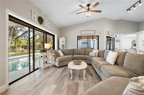 2980 NE Pinecrest Lakes Boulevard Jensen Beach FL 34957