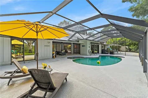 2980 NE Pinecrest Lakes Boulevard Jensen Beach FL 34957