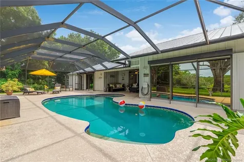 2980 NE Pinecrest Lakes Boulevard Jensen Beach FL 34957