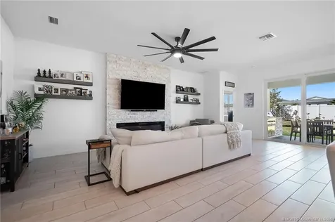 2880 NE Breezeway Circle Jensen Beach FL 34957