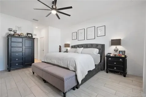 2880 NE Breezeway Circle Jensen Beach FL 34957