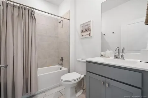 2880 NE Breezeway Circle Jensen Beach FL 34957