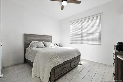 2880 NE Breezeway Circle Jensen Beach FL 34957