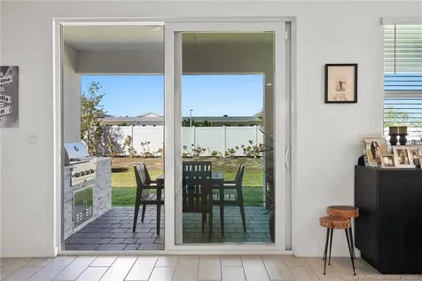 2880 NE Breezeway Circle Jensen Beach FL 34957