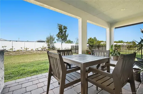 2880 NE Breezeway Circle Jensen Beach FL 34957