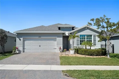 2880 NE Breezeway Circle Jensen Beach FL 34957