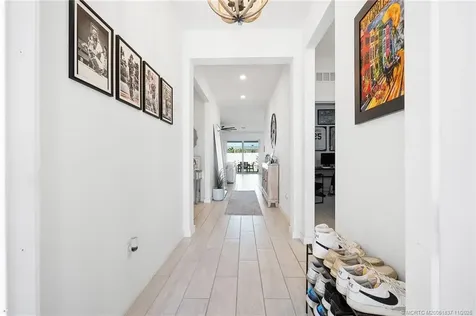 2880 NE Breezeway Circle Jensen Beach FL 34957