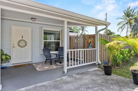 3125 NE Lake Avenue Jensen Beach FL 34957