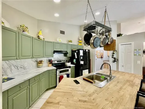 707 SE Pin Oak Terrace Stuart FL 34997