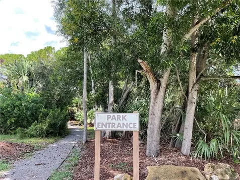 707 SE Pin Oak Terrace Stuart FL 34997