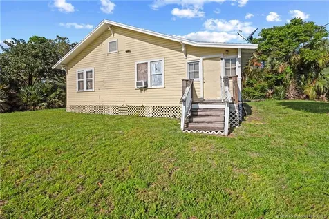 1566 NW 9th Avenue Stuart FL 34994