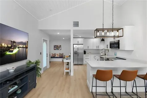 4044 NE Breakwater Drive Jensen Beach FL 34957