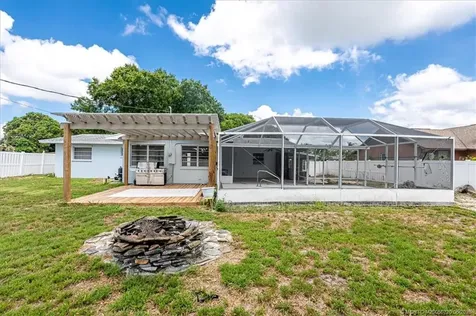 303 W Arbor Avenue Port St Lucie FL 34952