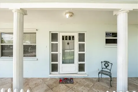 303 W Arbor Avenue Port St Lucie FL 34952