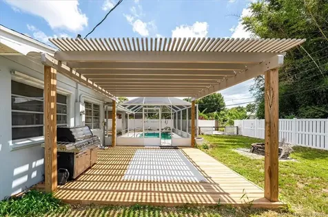 303 W Arbor Avenue Port St Lucie FL 34952