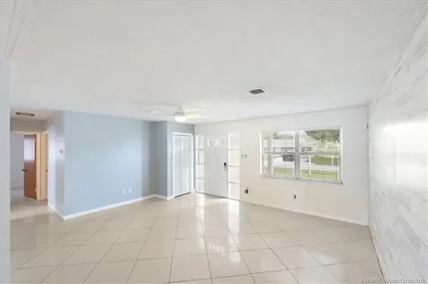 303 W Arbor Avenue Port St Lucie FL 34952