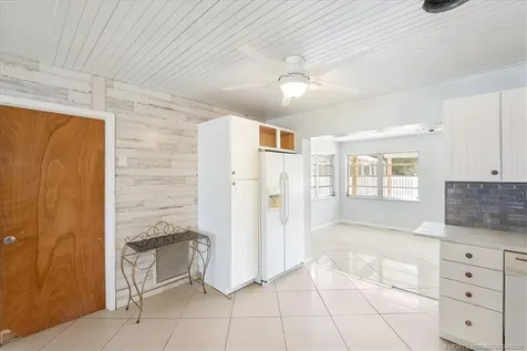 303 W Arbor Avenue Port St Lucie FL 34952