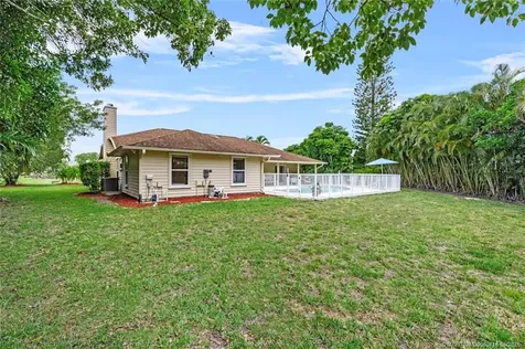 3042 NE Ivy Lane Jensen Beach FL 34957