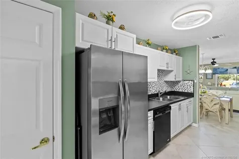 2055 SE Wild Meadow Circle Port St Lucie FL 34952