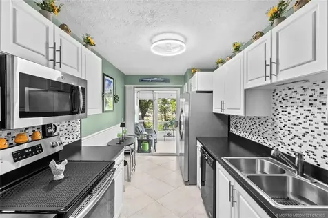 2055 SE Wild Meadow Circle Port St Lucie FL 34952