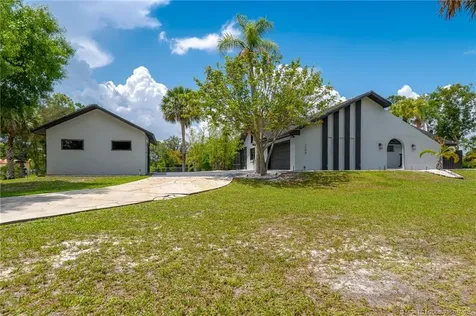 2196 SW Ranch Trail Stuart FL 34997
