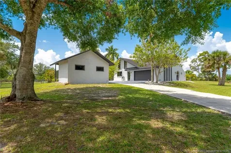 2196 SW Ranch Trail Stuart FL 34997