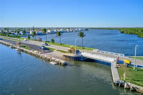 201 Nettles Boulevard Jensen Beach FL 34957