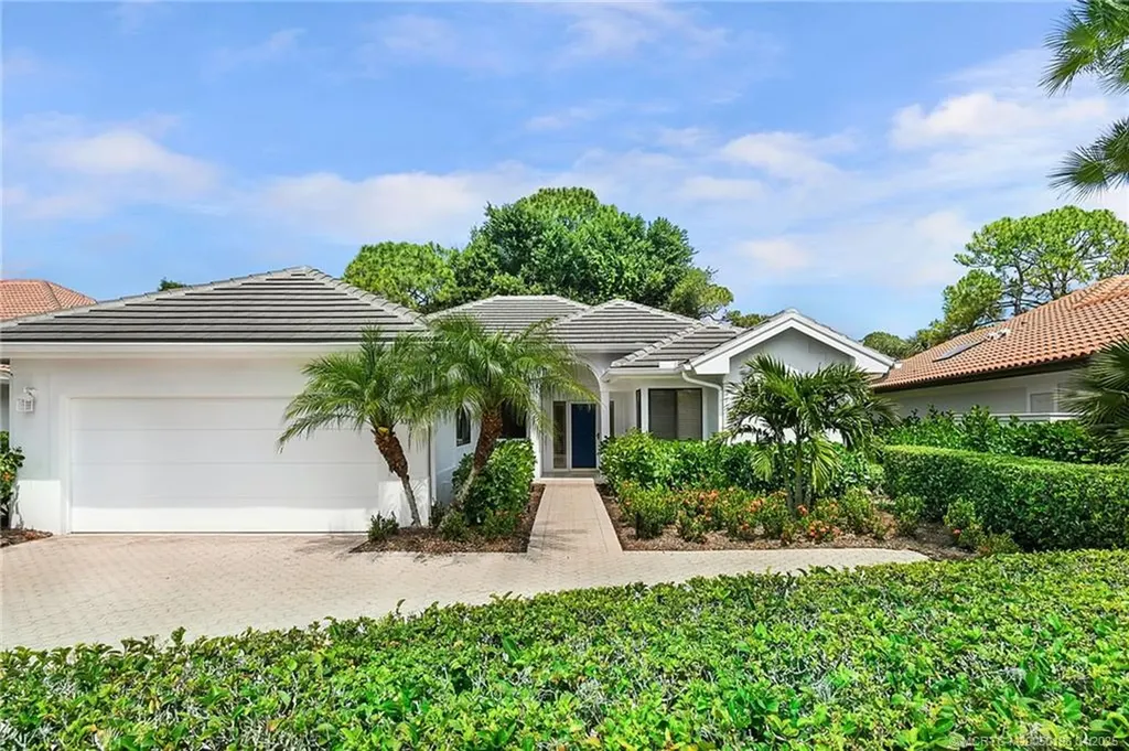 3390 SE Putnam Court Stuart FL 34997