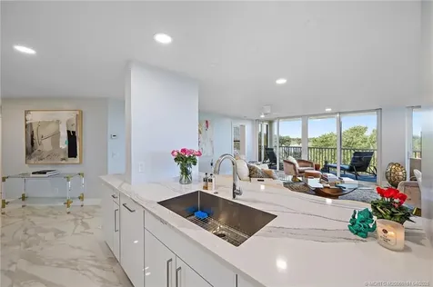 669 NE Plantation Road Stuart FL 34996