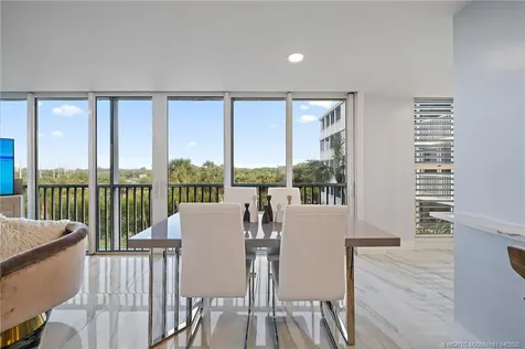 669 NE Plantation Road Stuart FL 34996