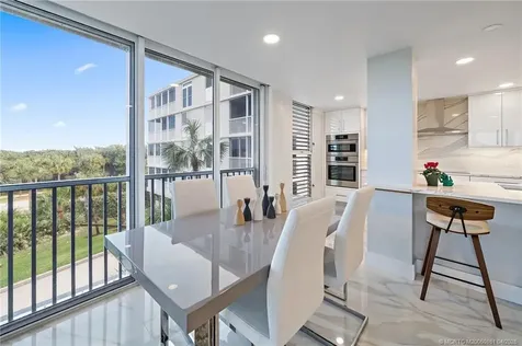 669 NE Plantation Road Stuart FL 34996