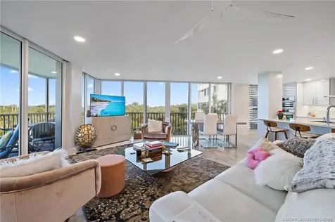 669 NE Plantation Road Stuart FL 34996