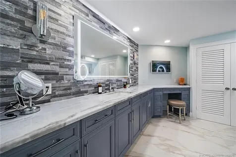 669 NE Plantation Road Stuart FL 34996