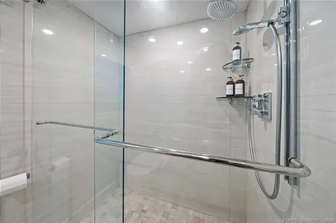 669 NE Plantation Road Stuart FL 34996