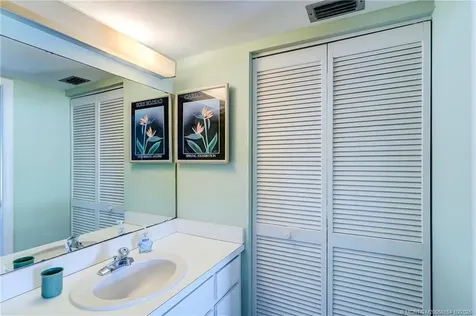 331 NE Golfview Circle Stuart FL 34996