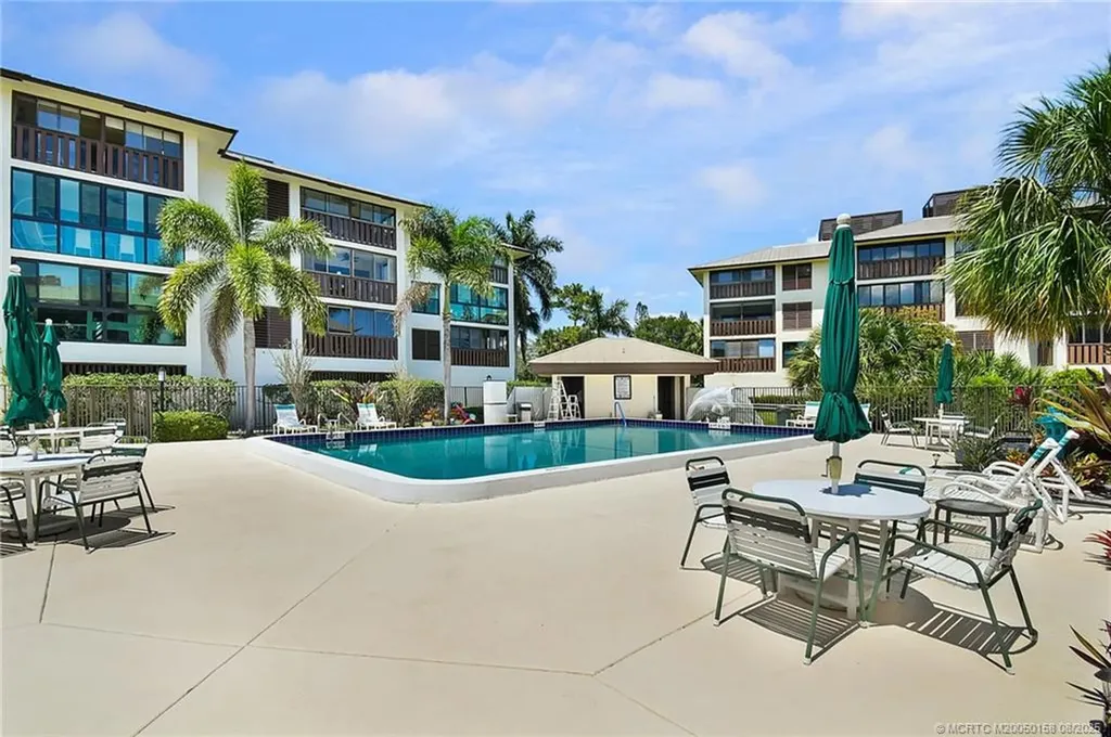 162 SE Saint Lucie Boulevard Stuart FL 34996