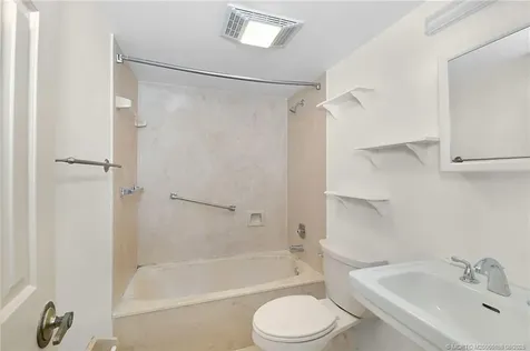 162 SE Saint Lucie Boulevard Stuart FL 34996