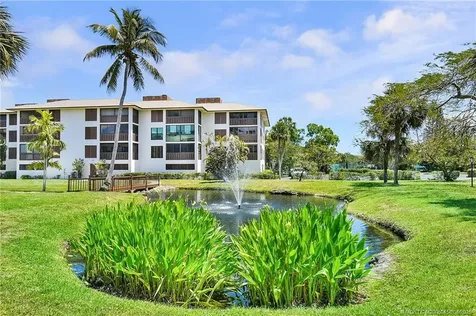 162 SE Saint Lucie Boulevard Stuart FL 34996