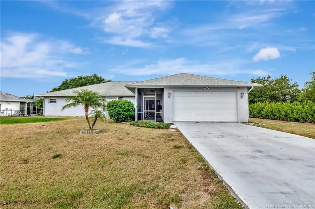 2800 SE Peru Street Port Saint Lucie FL 34984