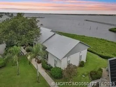 2104 NW 22nd Avenue Stuart FL 34994