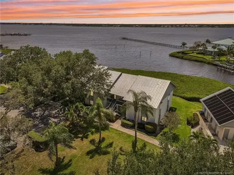 2104 NW 22nd Avenue Stuart FL 34994