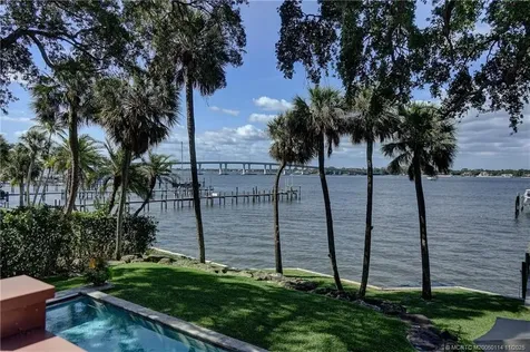 31 N River Road Stuart FL 34996