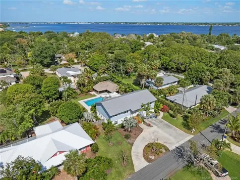 216 SE Flamingo Avenue Stuart FL 34996