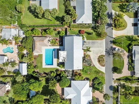 216 SE Flamingo Avenue Stuart FL 34996