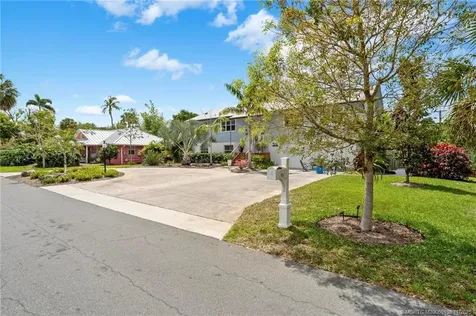 216 SE Flamingo Avenue Stuart FL 34996