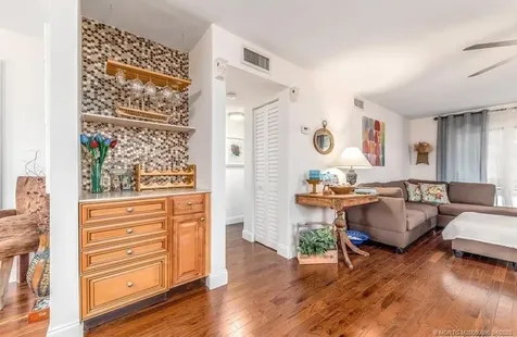 2950 SE Ocean Boulevard Stuart FL 34996