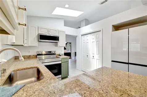 6777 NW Abigail Avenue Port St Lucie FL 34983