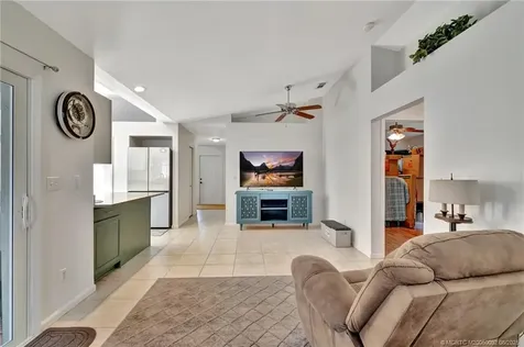 6777 NW Abigail Avenue Port St Lucie FL 34983