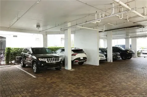 975 NW Flagler Avenue Stuart FL 34994